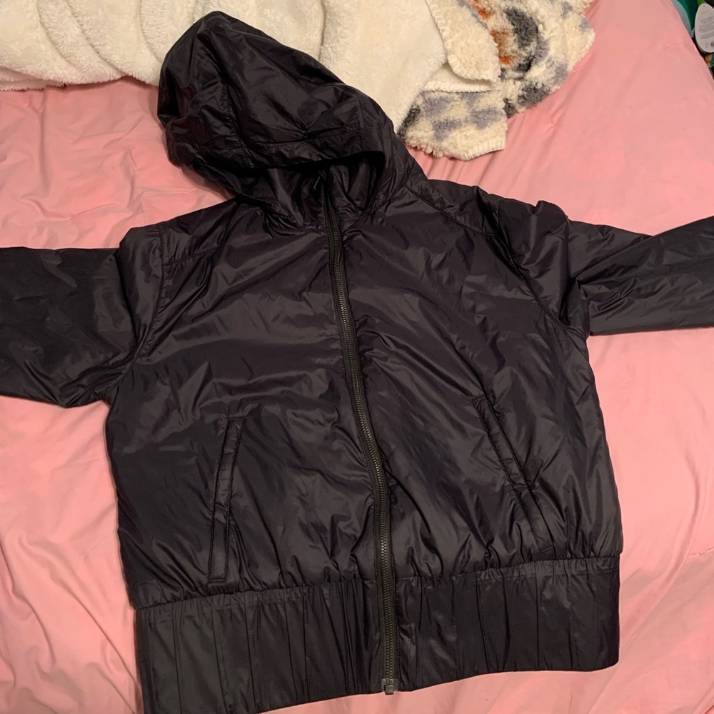 Lululemon windbreaker jacket